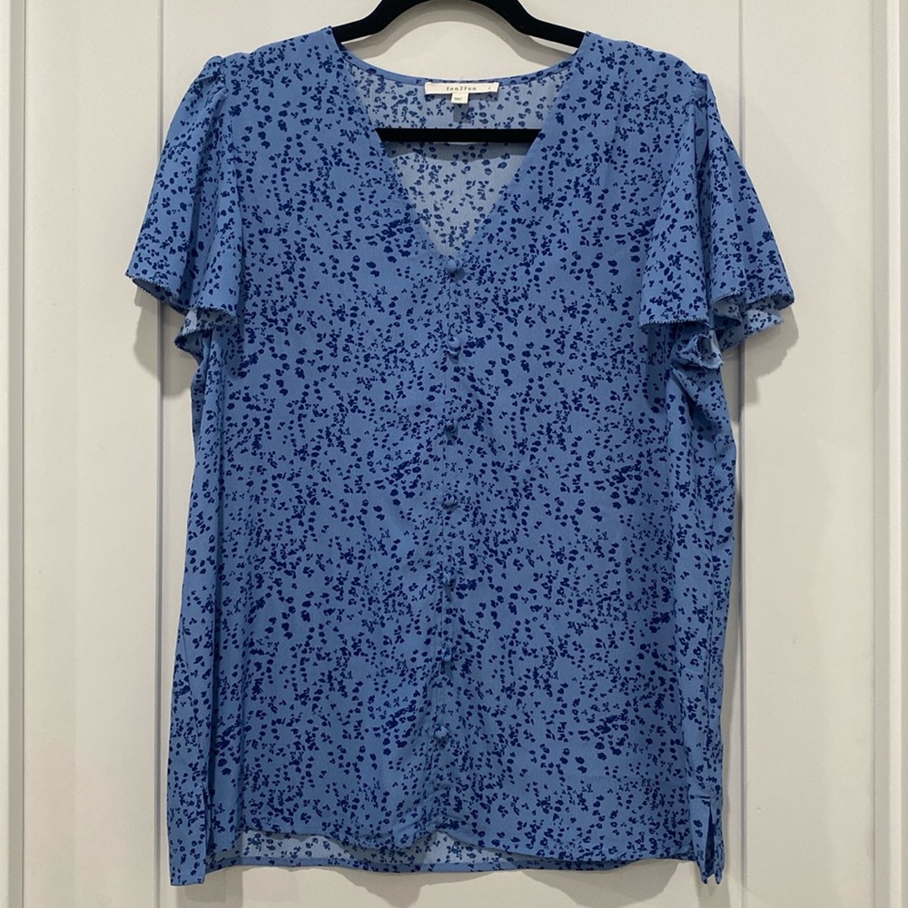 fun2fun Blue Pattern Women’s V Neck Blouse, Size L